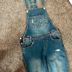 Rsq denim blue Jean with a green undertone.